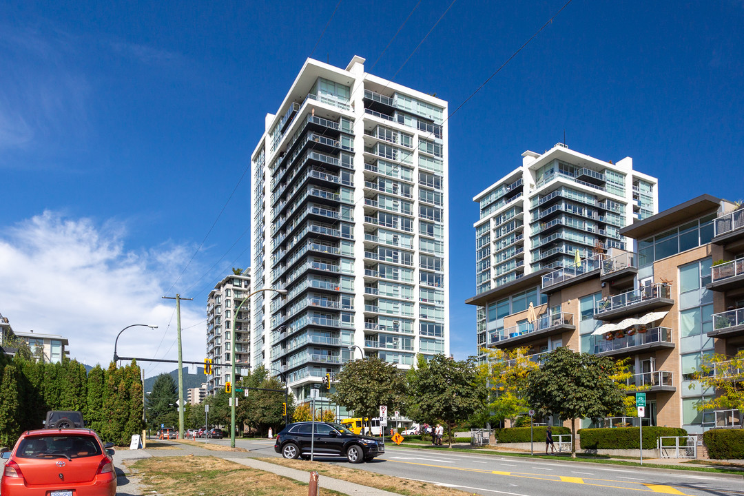 Bridgewater in North Vancouver, BC - Building Photo