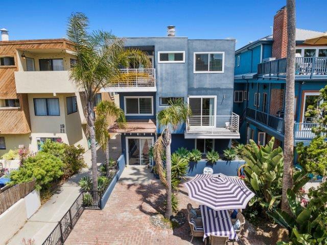 23 Buccaneer St, Unit 23.5 Buccaneer Street in Marina Del Rey, CA - Building Photo