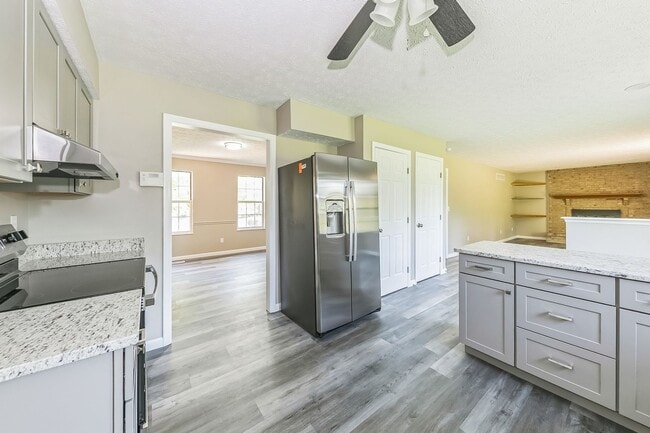 property at 8351 Country Oaks Station