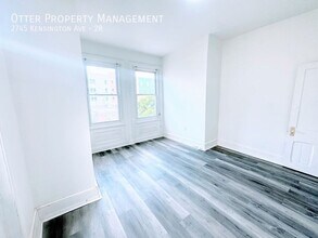 2745 Kensington Ave in Philadelphia, PA - Building Photo - Building Photo
