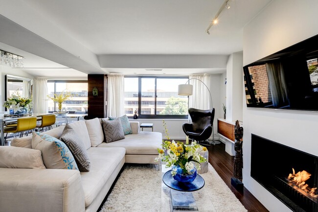 property at 1077 30th St NW