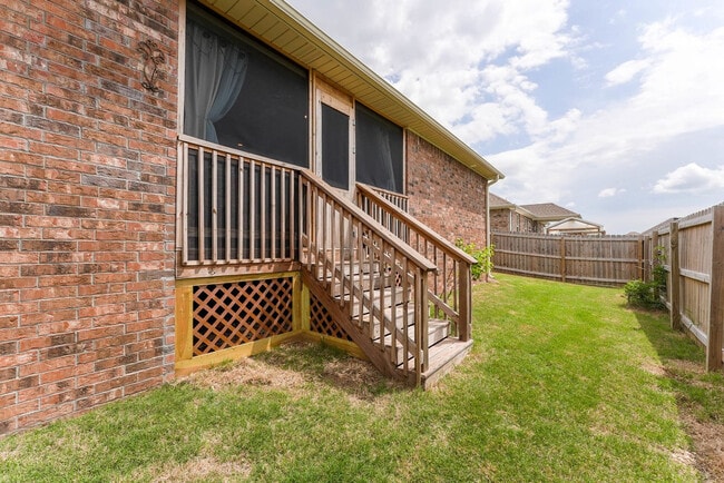 817 Brook St in Gentry, AR - Building Photo - Building Photo