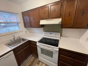 1 Hapgood Hill in Huntington, WV - Building Photo - Building Photo