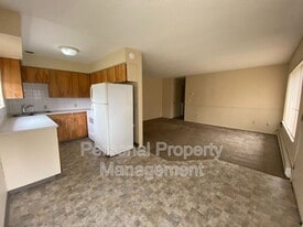 3314 Y St in Vancouver, WA - Building Photo