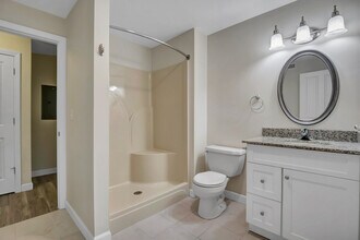 377 Main St, Unit 208 in East Lyme, CT - Building Photo - Building Photo