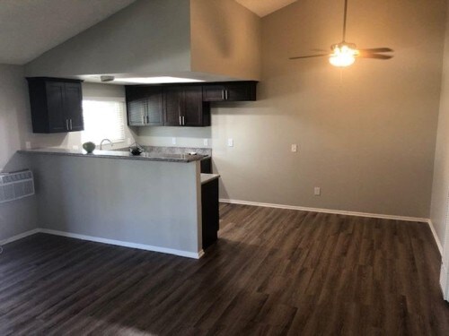 7042 Fenway Dr-Unit -2x1 in Westminster, CA - Building Photo - Building Photo