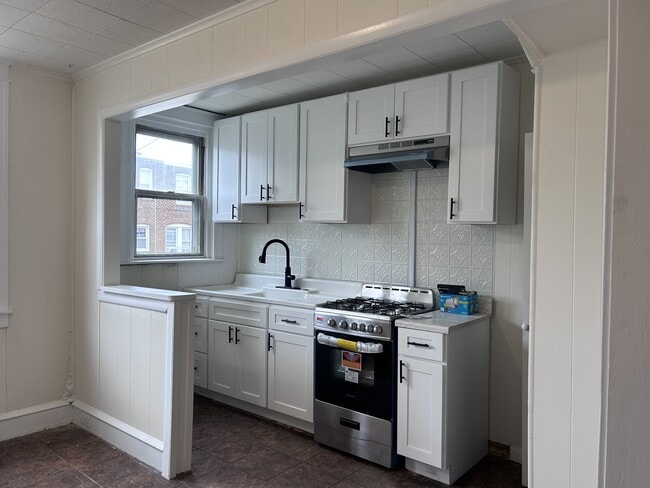 property at 2113 Larue St