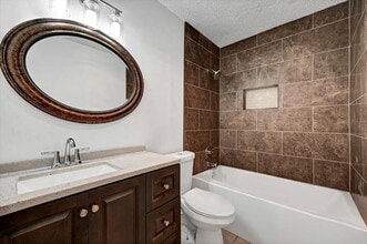 2713 Charter Oak Dr in Plano, TX - Building Photo - Building Photo