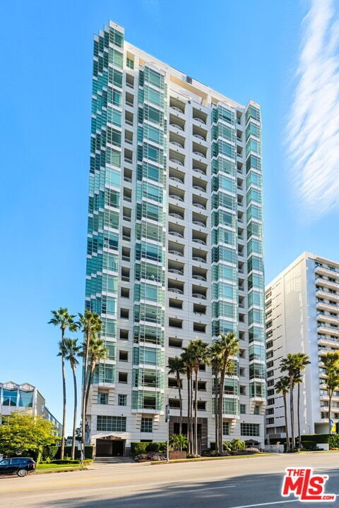 10380 Wilshire Blvd in Los Angeles, CA - Building Photo - Building Photo