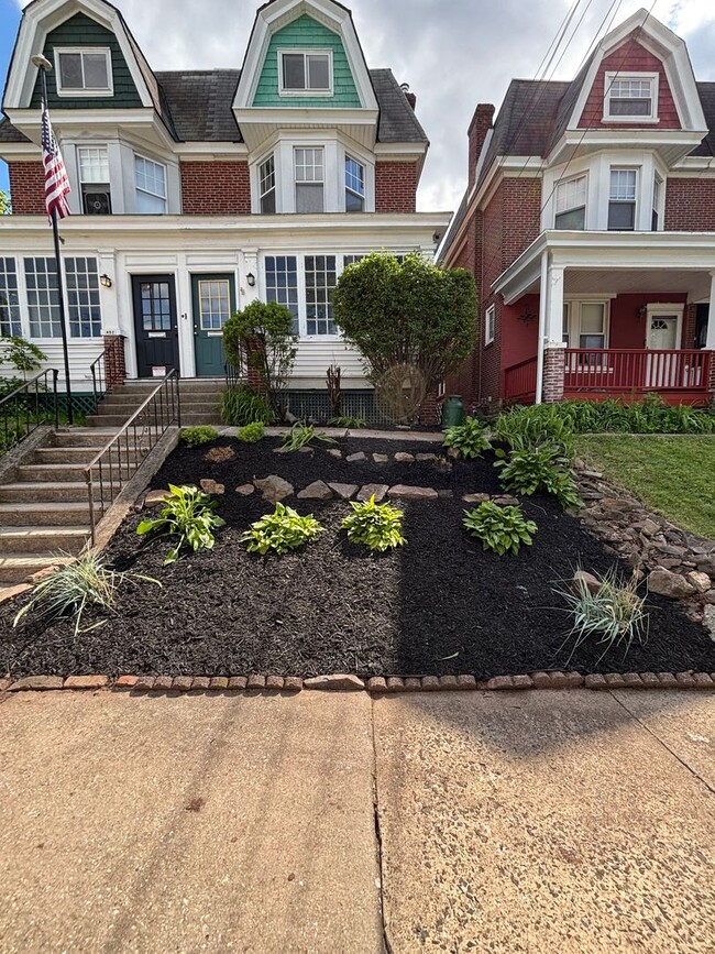 property at 404 W Fornance St