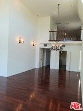 10620 Eastborne Ave in Los Angeles, CA - Building Photo - Building Photo