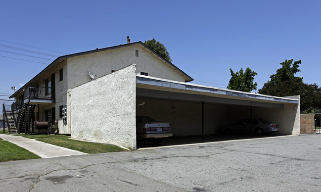 319 W Francis St in Ontario, CA - Building Photo - Building Photo