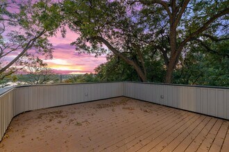 2704 Canterbury St in Austin, TX - Building Photo - Building Photo
