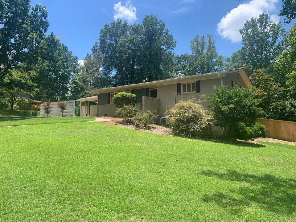 Great Location on this 4 Bedroom Home in A in Auburn, AL - Building Photo