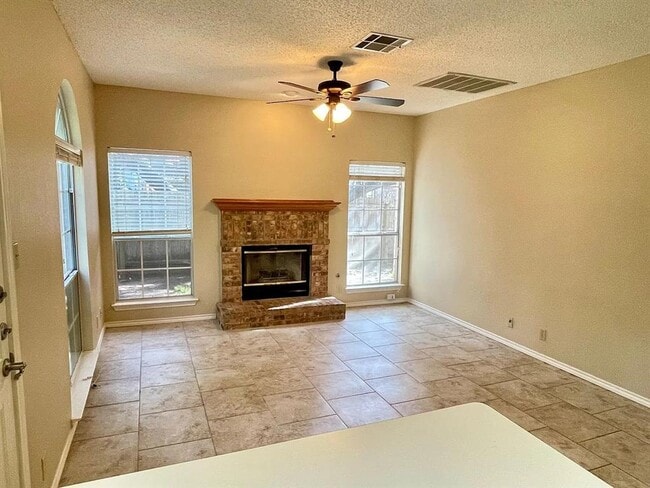 1300 Nightingale Dr in Cedar Park, TX - Building Photo - Building Photo