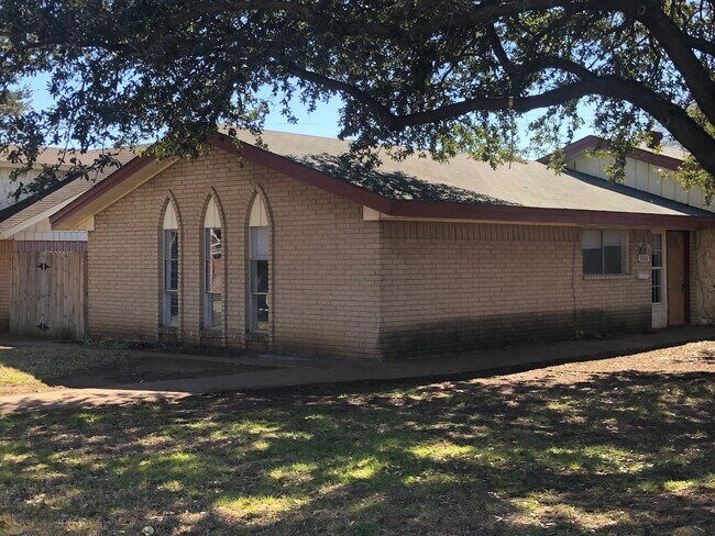 property at 2906 Lourdes St