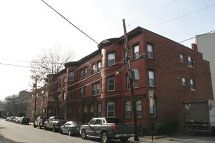 126 Park St in Brookline, MA - Building Photo