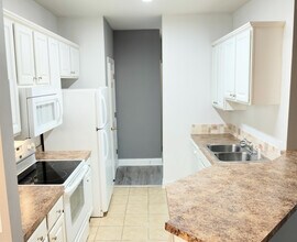 2041 Silvercrest Drive, Unit Turnberry in Myrtle Beach, SC - Foto de edificio - Building Photo
