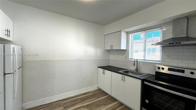 property at 120 NE 55th St