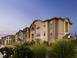 Woodmont in Fort Worth, TX - Foto de edificio - Building Photo