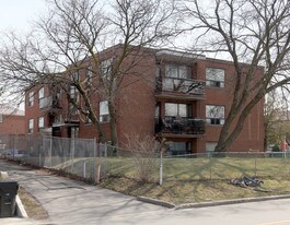 137 Brookhaven Dr in Toronto, ON - Building Photo