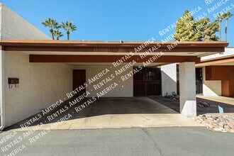 3214 S El Camino Dr in Tempe, AZ - Building Photo - Building Photo