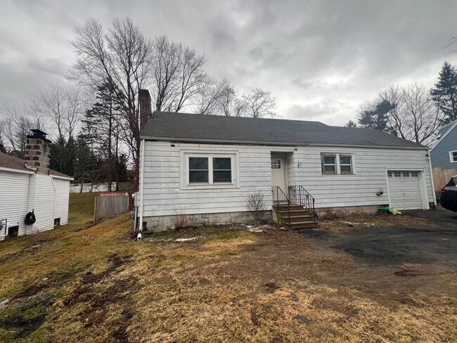 481 Albany Shaker Rd in Albany, NY - Building Photo - Building Photo