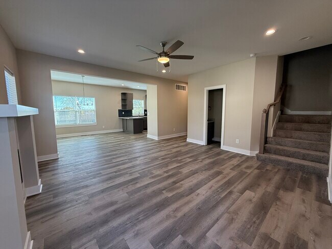 8531 Kickapoo St in De Soto, KS - Building Photo - Building Photo