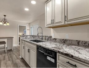14645 N Fountain Hills Blvd, Unit Mountain Condo in Fountain Hills, AZ - Foto de edificio - Building Photo
