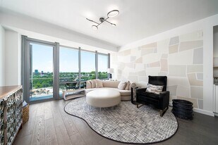 320 Adolphus Ave in Cliffside Park, NJ - Building Photo