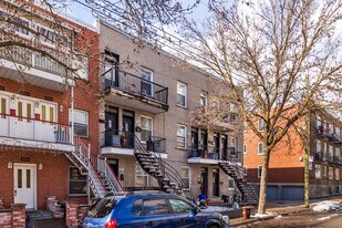 4870-4886 Cartier St in Montréal, QC - Building Photo