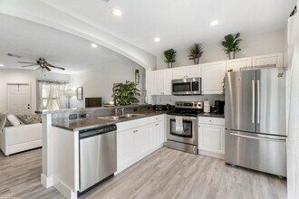 1543 Westchester Ave in West Palm Beach, FL - Building Photo - Building Photo