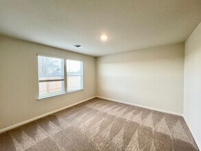 325 Alcatraz Loop in Jarrell, TX - Building Photo - Building Photo