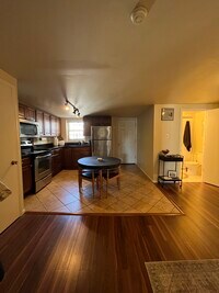 401 S High St, Unit D photo'