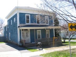 134 E Oneida St in Oswego, NY - Building Photo