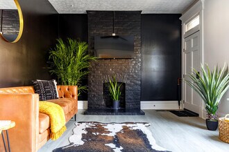 309-311-311 W 4th Ave in Columbus, OH - Building Photo - Building Photo