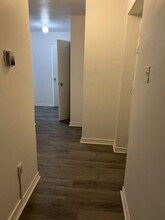 2448 Carling Ave in Ottawa, ON - Building Photo - Building Photo