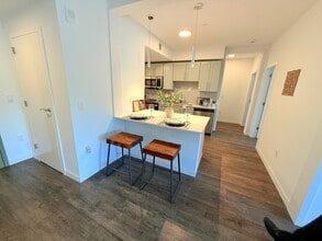 20 Stephenson Aman St, Unit 2 in Somerville, MA - Foto de edificio - Building Photo