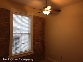 202 25th St-Unit -#303 in Galveston, TX - Foto de edificio - Building Photo