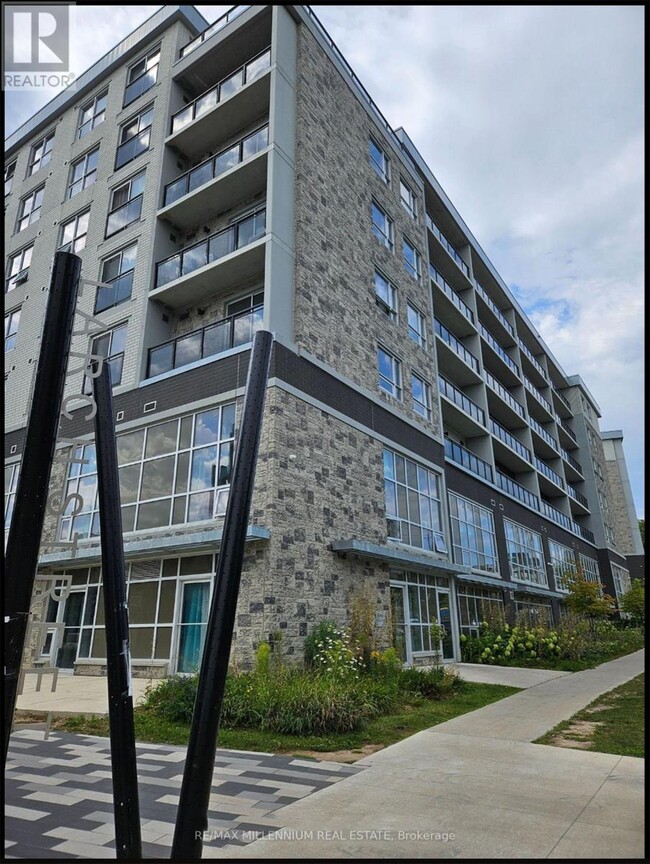 275-G275 Larch St