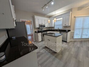 9300 Harris Glen Dr in Charlotte, NC - Building Photo - Building Photo