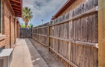 Euclid Ave Apartments in Tucson, AZ - Building Photo - Building Photo