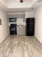 212 E 2nd St, Unit 4168 -LOWER UNIT in Pass Christian, MS - Foto de edificio - Building Photo