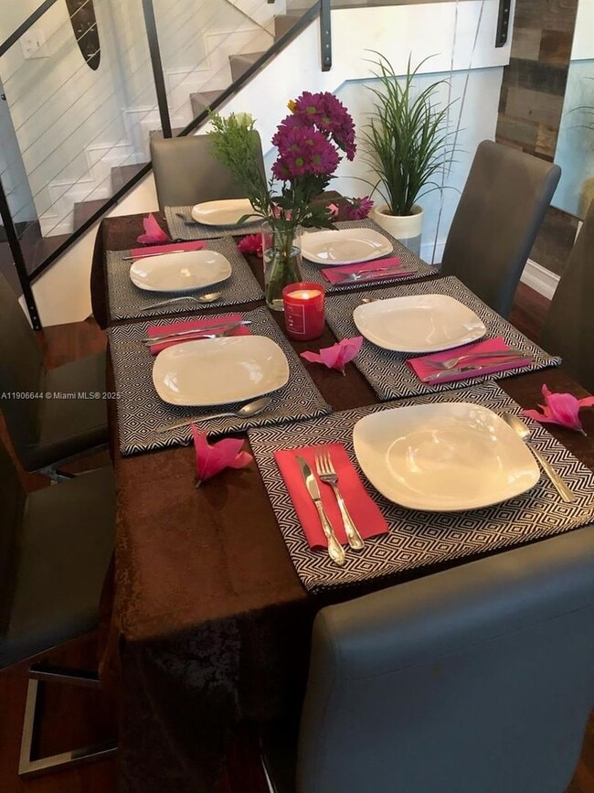 600 NW 210th St in Miami Gardens, FL - Building Photo - Building Photo