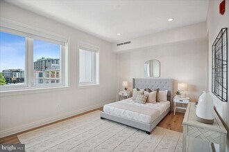 923 V St NW in Washington, DC - Building Photo - Building Photo