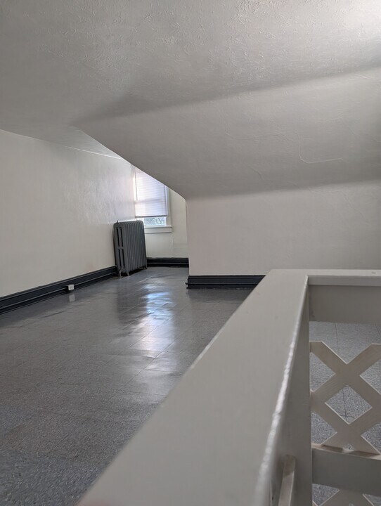 319 W 11th St, Unit 319 1/2 West 11th Street in Hazleton, PA - Building Photo