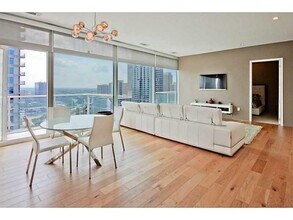 45 Ivan Allen Jr Blvd NW in Atlanta, GA - Building Photo - Building Photo