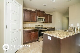 724 Hollandale Rd in La Vergne, TN - Building Photo - Building Photo