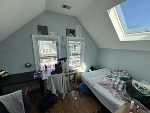 2 Hamilton Rd, Unit 2 in Somerville, MA - Building Photo - Building Photo