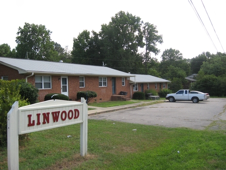 Linwood Apartments in Apex, NC - Building Photo - Building Photo